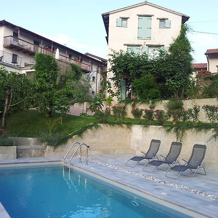 Boutique Hotel Dvor Dobrovo Bagian luar foto